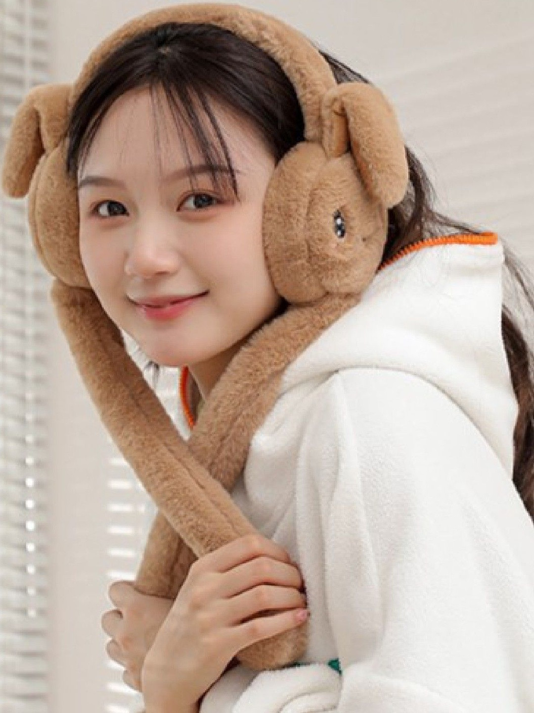 TOMKOT Women Beige Woolen Earmuff With Moving & Jumping Rabbit Ears