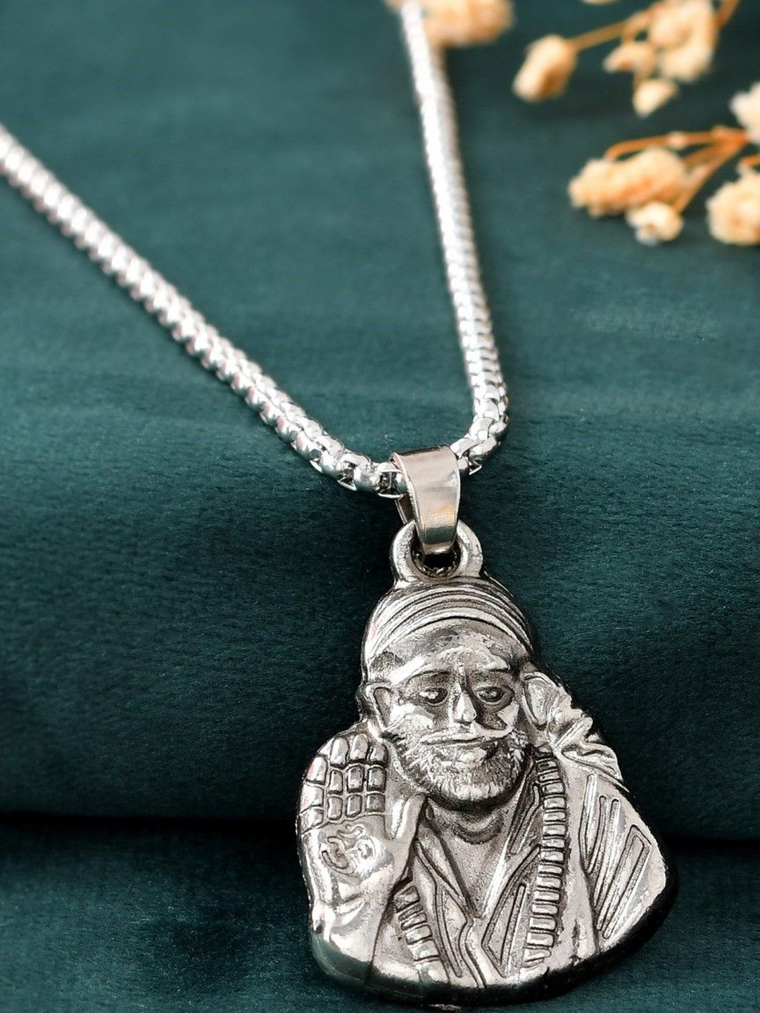P. R. PRINTS Unisex Silver Sai Baba Silver-Plated Pendants with Chains