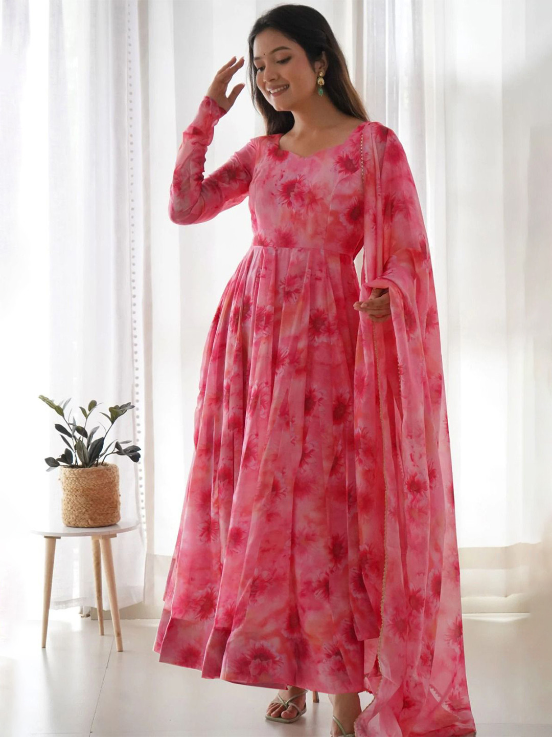 AG TEXTILE Floral Printed Georgette Anarkali Kurta With duppta