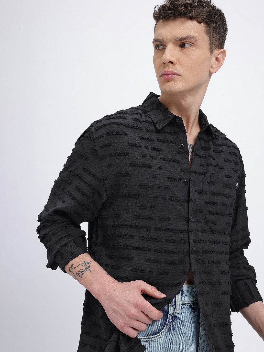 glitchez Dobby Like Weave Seersucker Relaxed Fit Casual Shirt