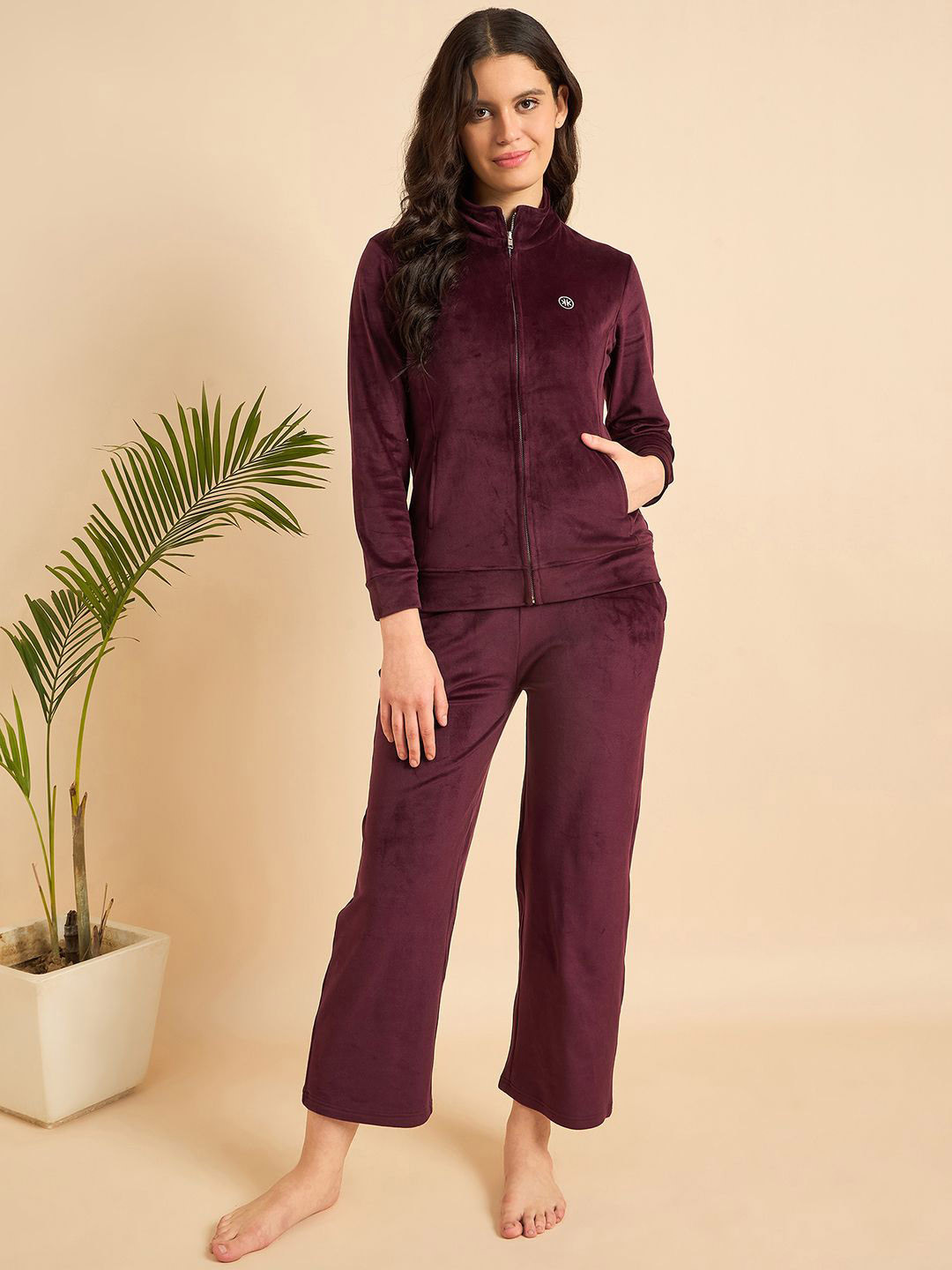KIZA Velvet Top With Pyjama