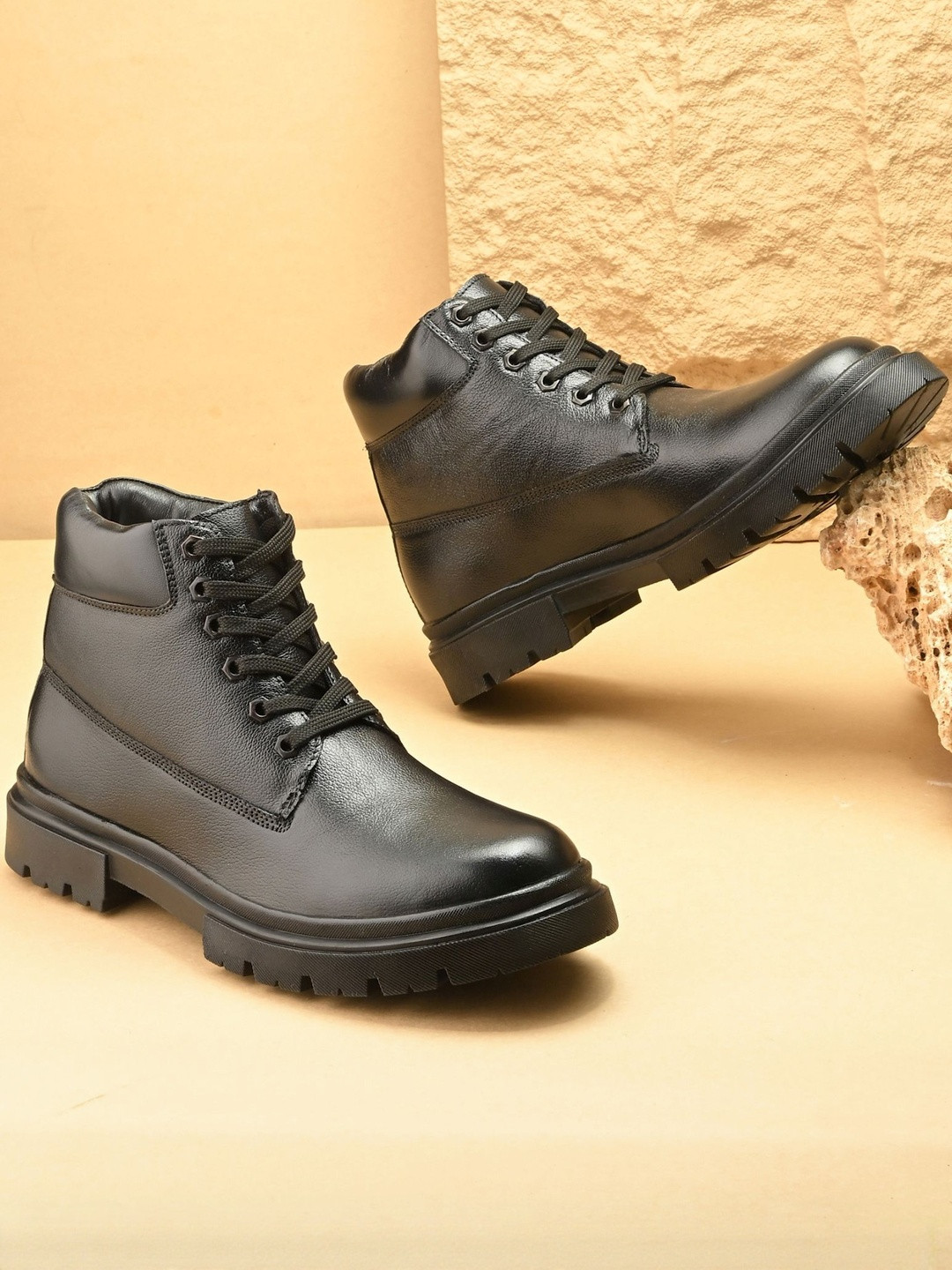 Roadster Men High Top Round Toe Lace Up Boots