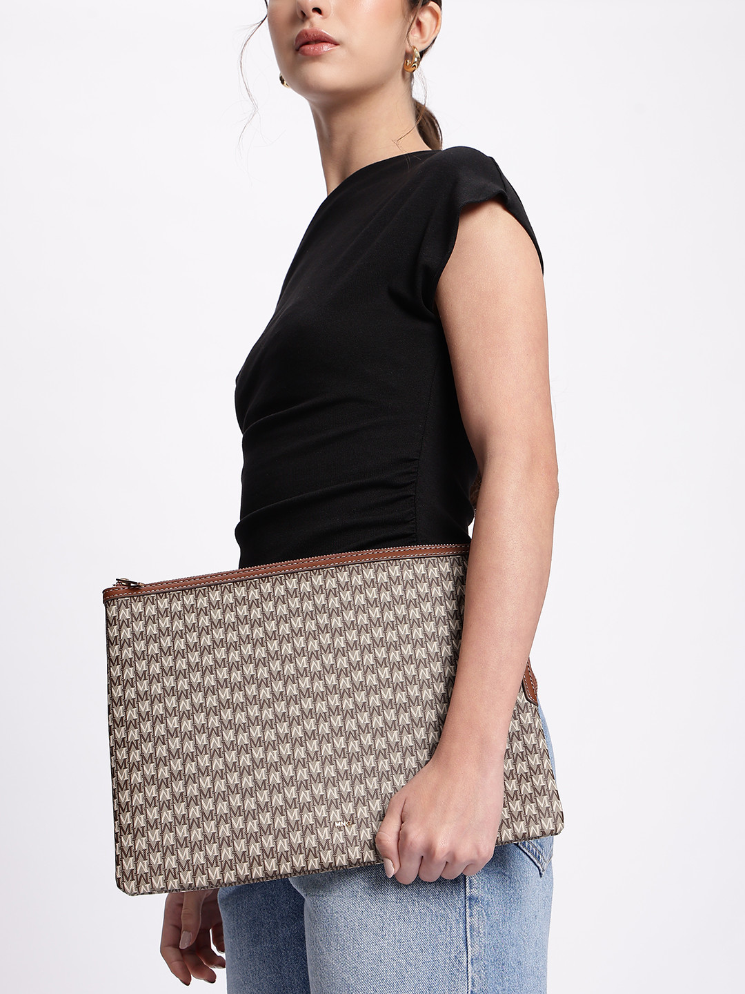 MANGO Women Printed Laptop Sleeve -Up to 14 inch