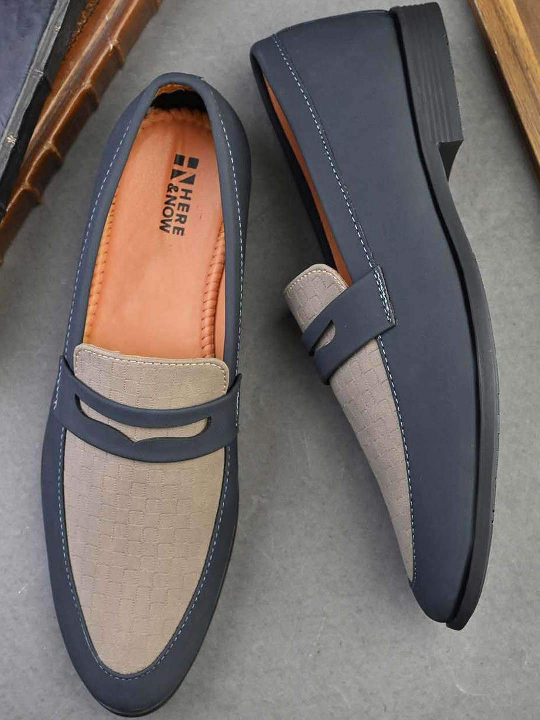 HERE&NOW Men Blue Textured Penny Semi Formal Loafers