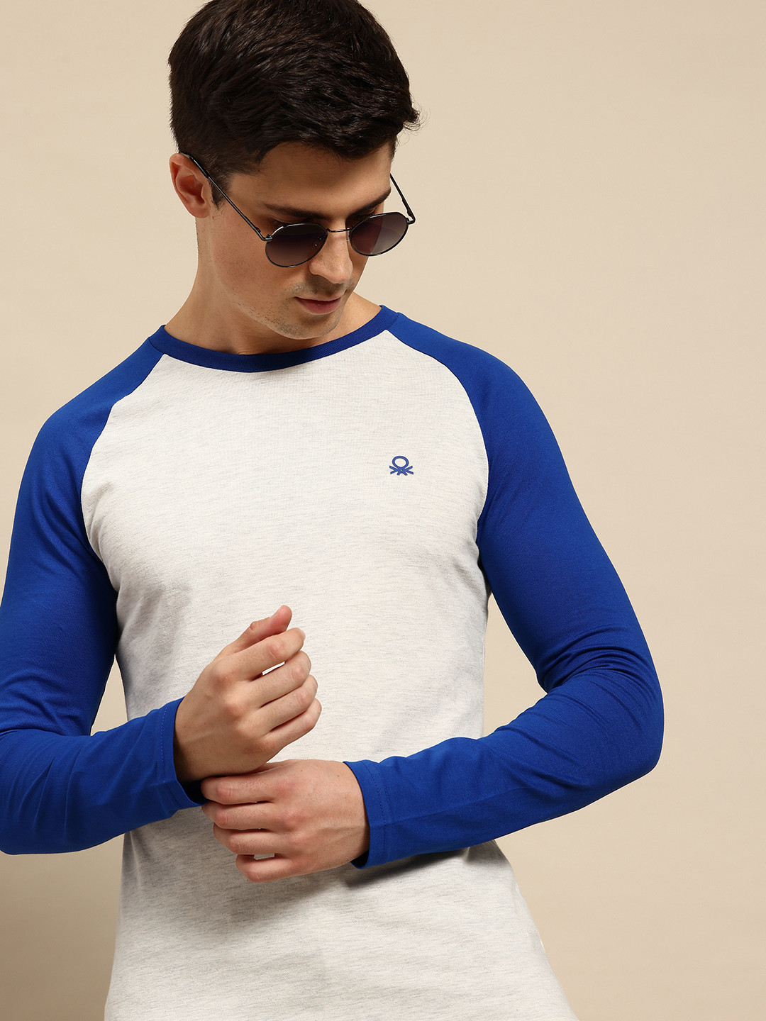 United Colors of Benetton Round Neck Contrast Raglan Sleeve Regular Fit T-shirt