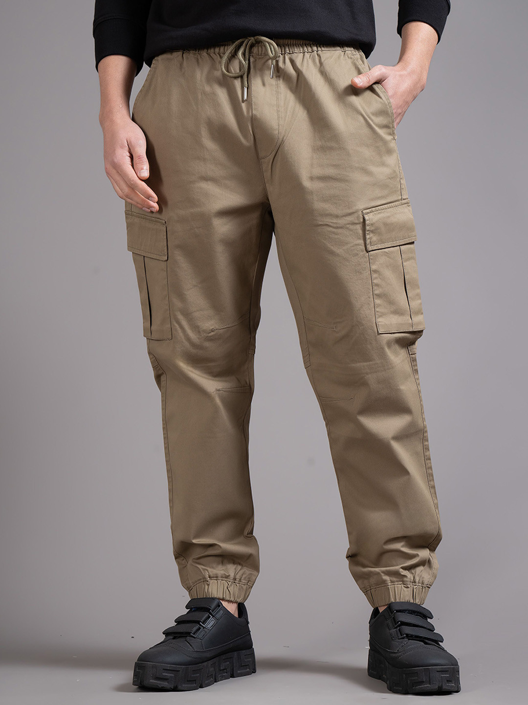 British Club Men Smart Jogger Fit Mid-Rise Cargos