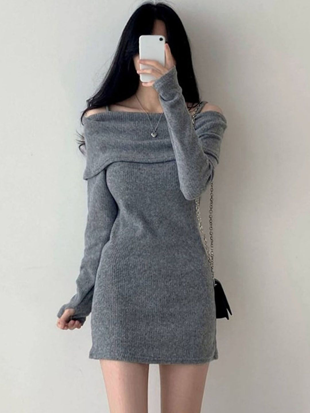 StyleCast Women Ribbed Cold-Shoulder Shift Dress