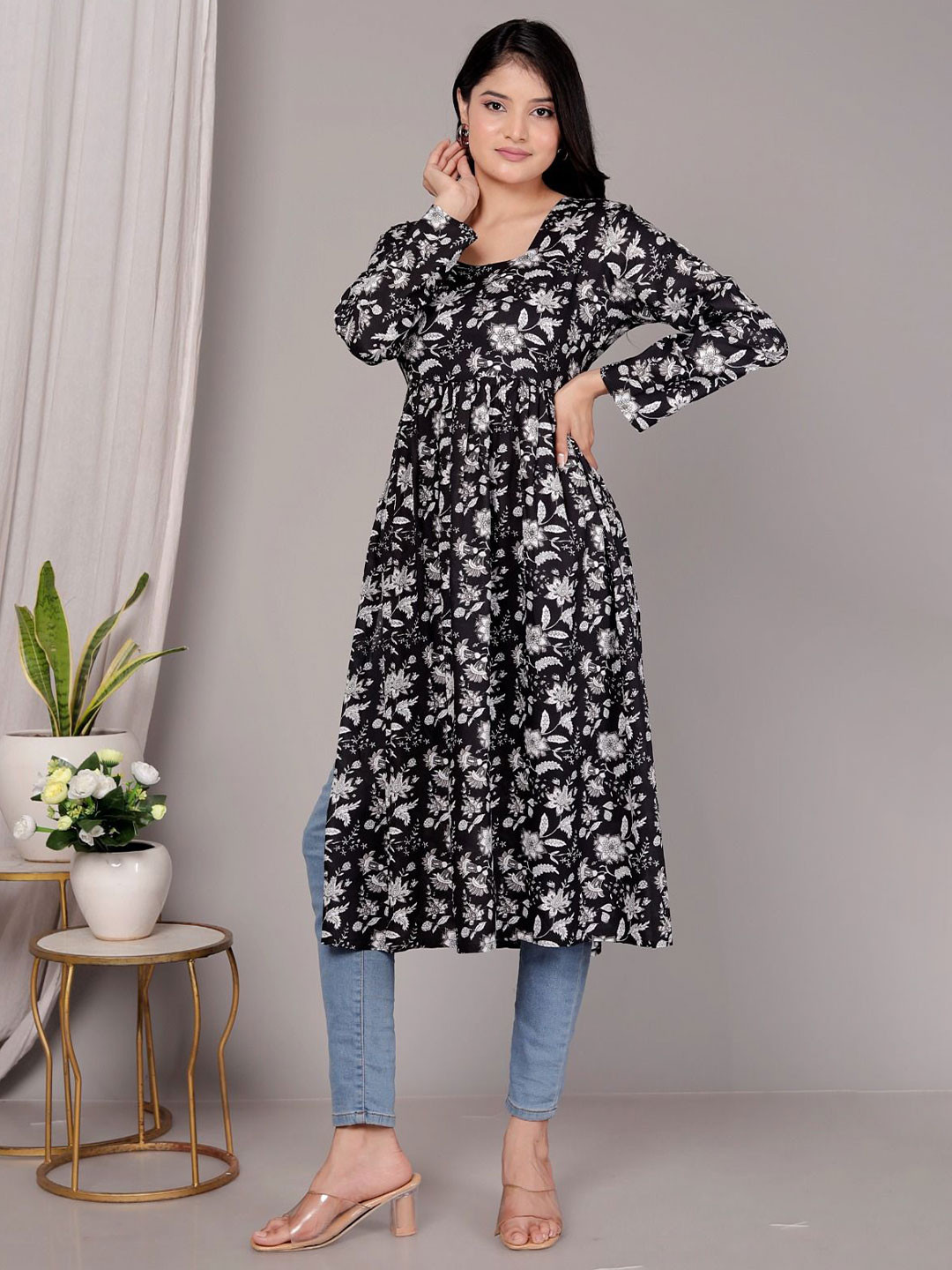 JAGRON Floral Printed Anarkali Kurta