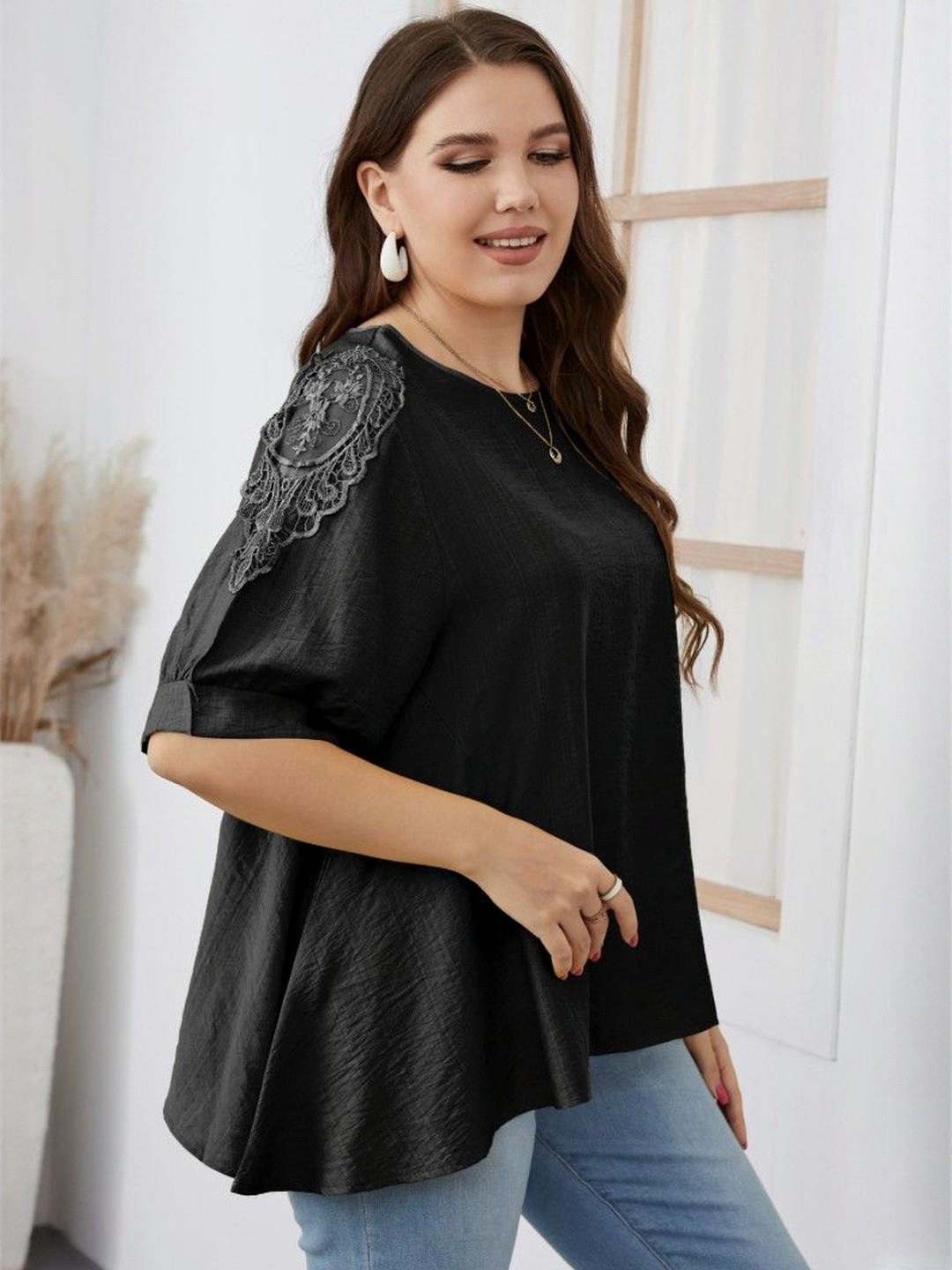 Sztori Women Self Design Embroidered Cotton Boxy Top