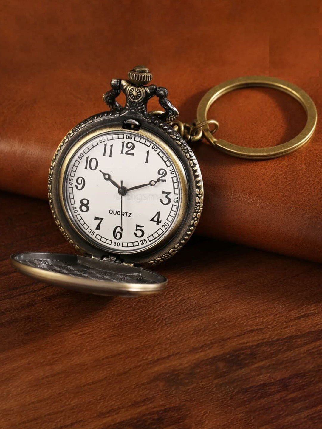 AUGEN Textured Premium Pocket Watch Design Flower 3 Retro Vintage Key Chain