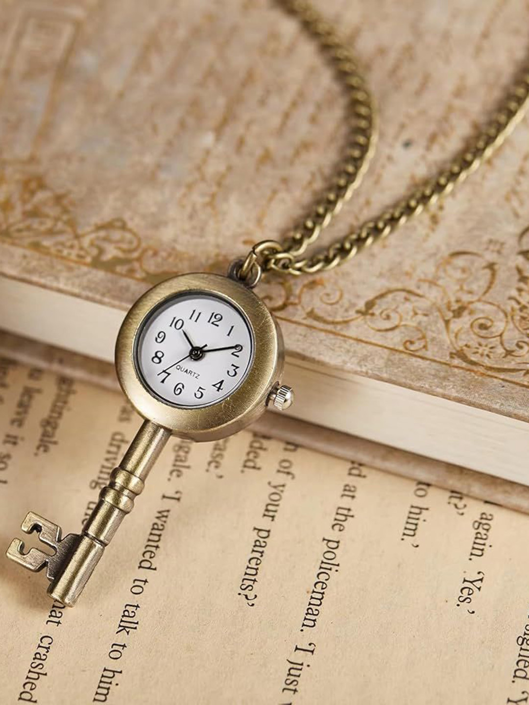 AUGEN Textured Premium Pocket Watch Design Key Retro Vintage Key Chain