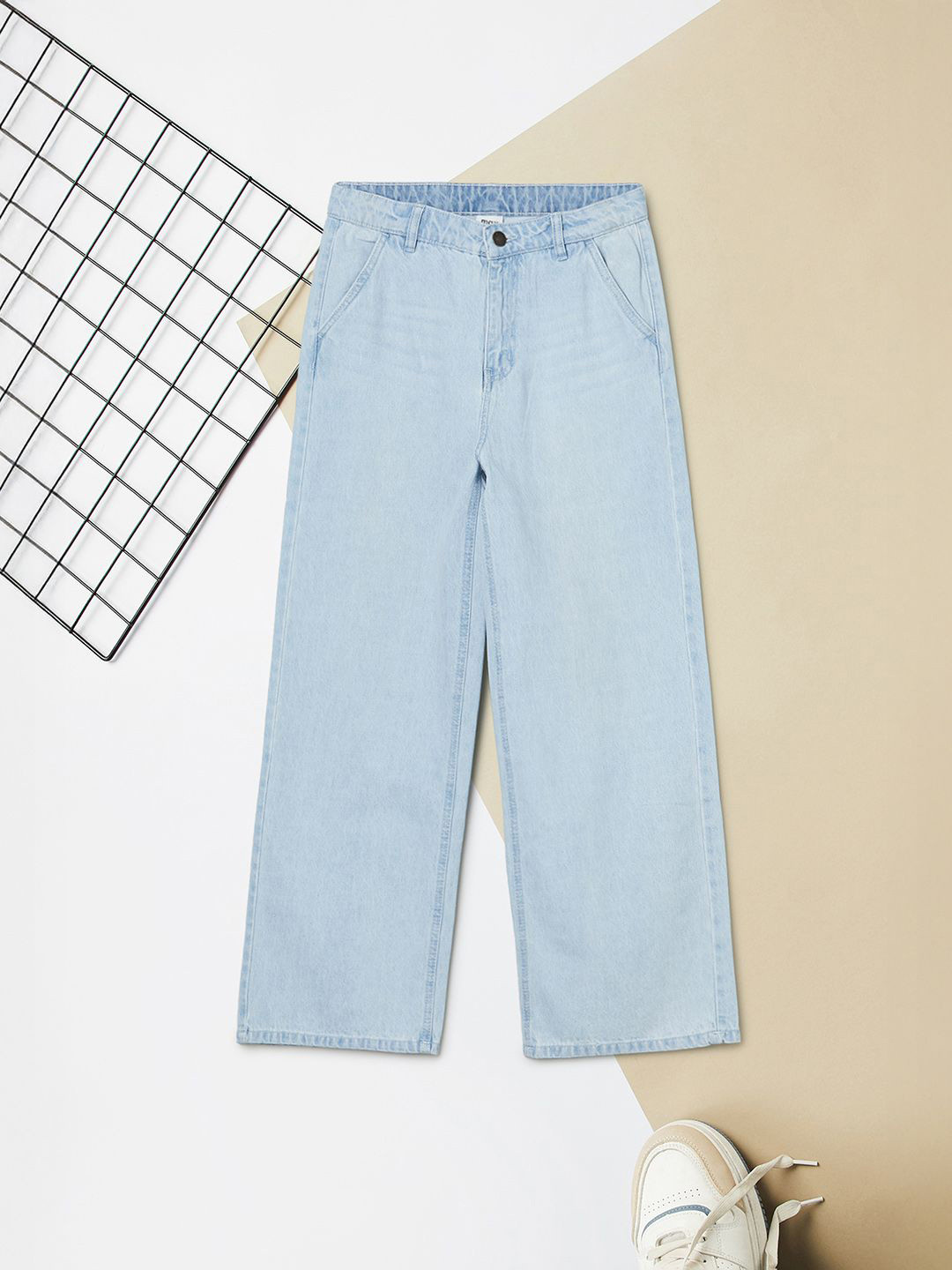 max Girls Straight Fit Mid-Rise Light Fade Clean Look Cotton Jean