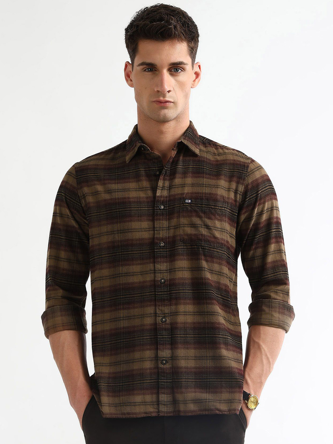 Arrow Sport Checked Spread Collar Roll-Up Sleeves Slim Fit Cotton Casual Shirt