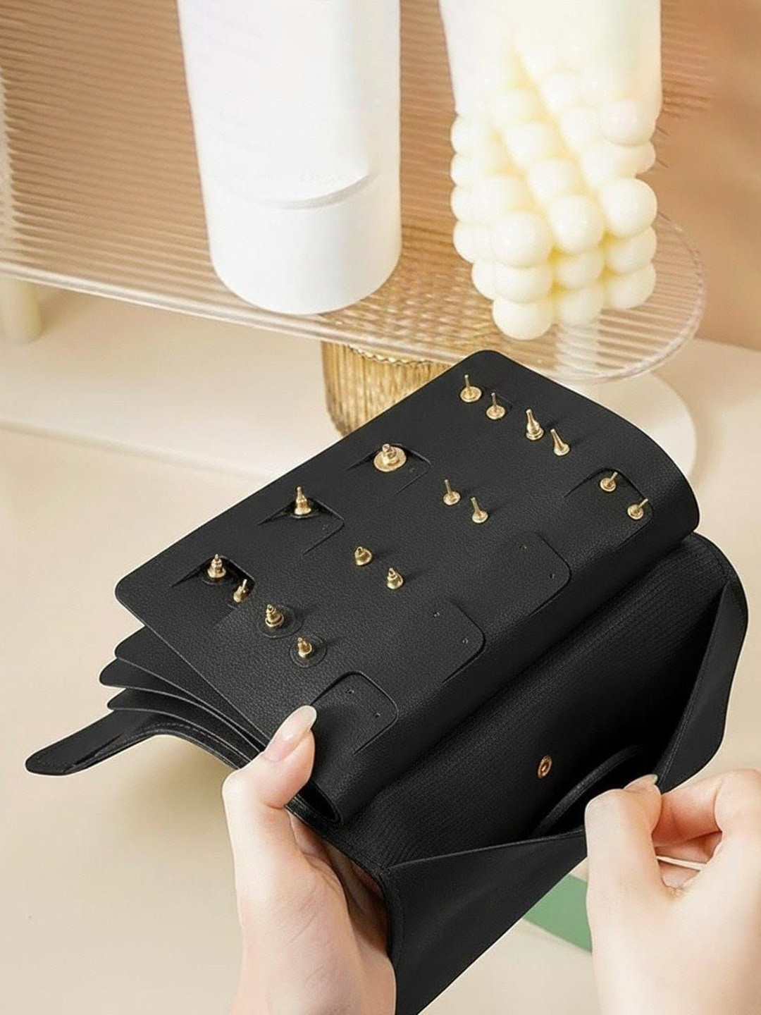 Awestuffs Waterproof Earring Holder Organizer Travel Adaptor