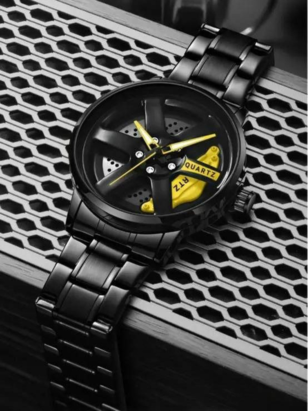 SELLORIA Patterned Dial & Stainless Steel Straps Analogue Watch