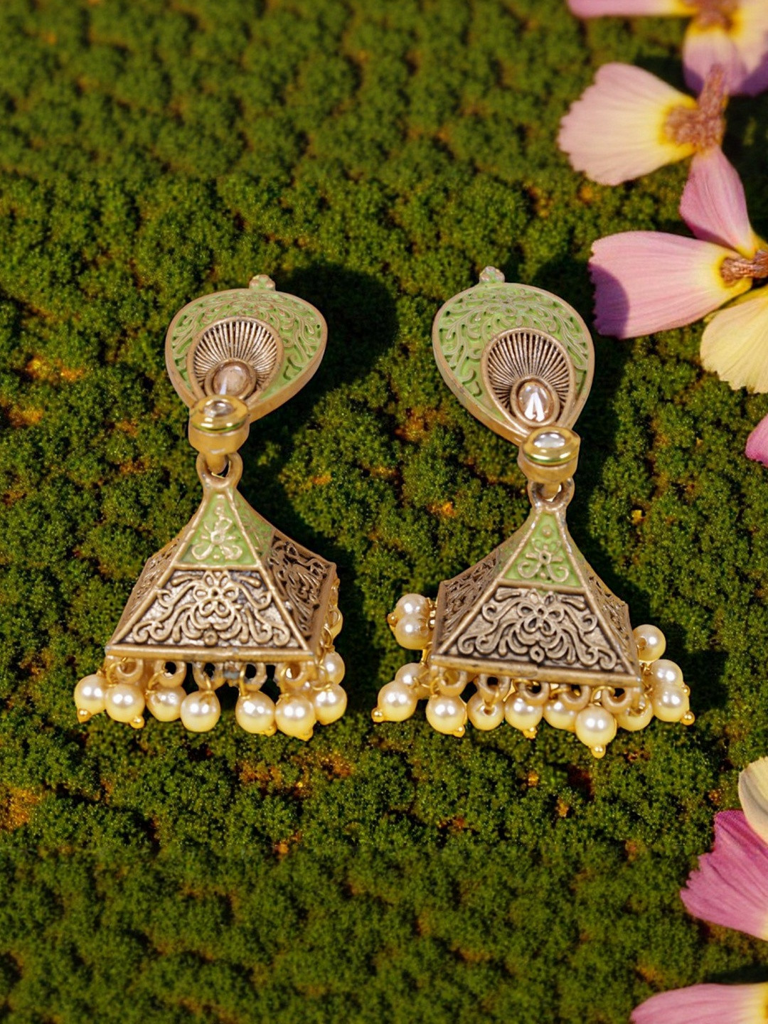 FASHION EMPIRE Women Gold-Plated Pyramid Kundan Stones & Pearl Drops Jhumkas Earrings