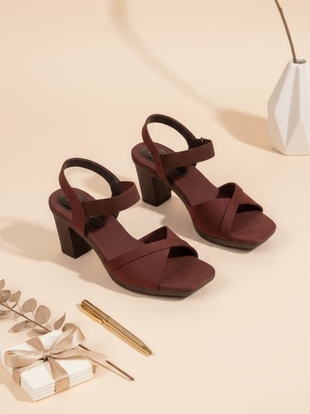 Amore Fashions Women Solid Block Heel Sandals with Buckles
