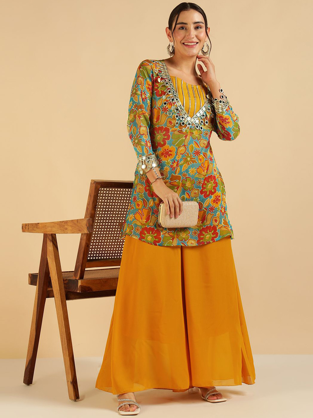 Vibes by Deebaco Fusion Floral Printed Pure Chiffon Tunic With Inner & Palazzo