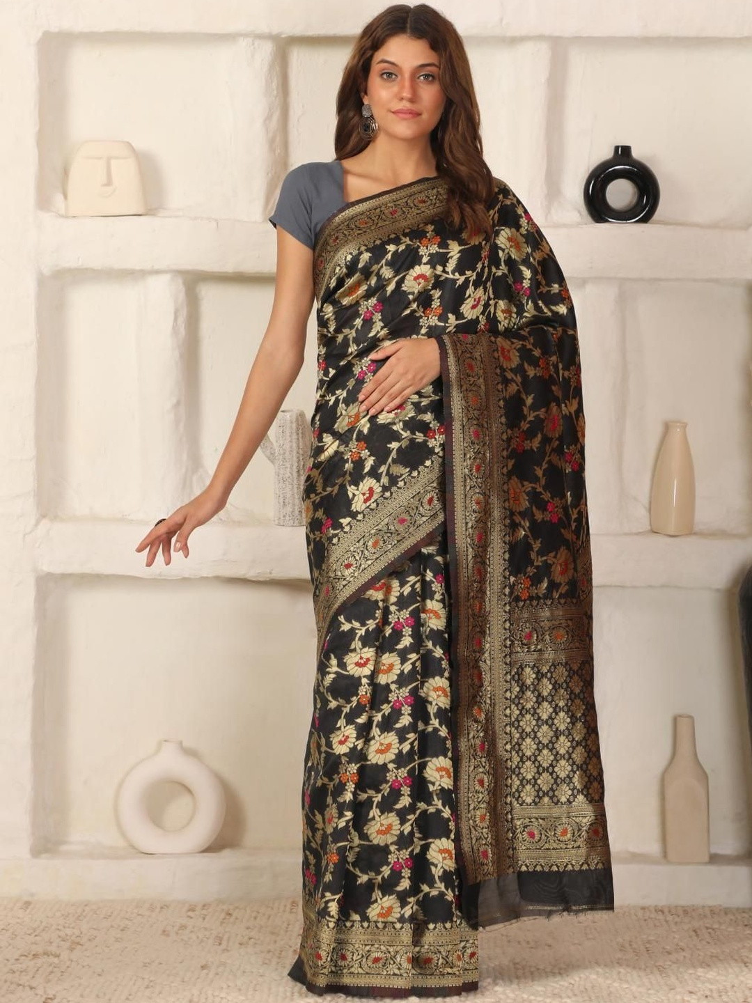 HAIDER ALI AND SONS Woven Design Floral Zari Border Banarasi Saree