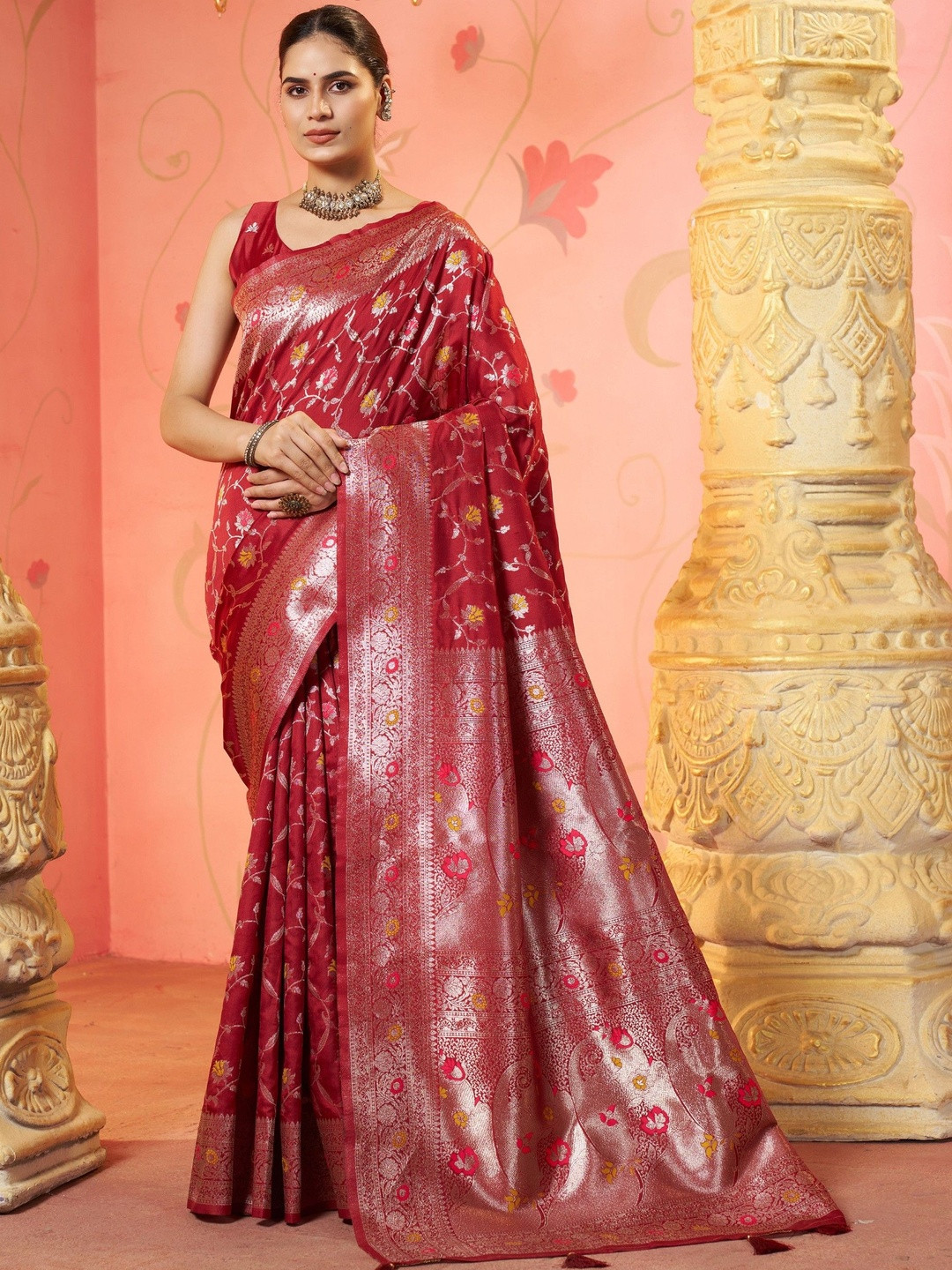 Garden Vareli Floral Woven Design Zari Saree With Blouse Piece