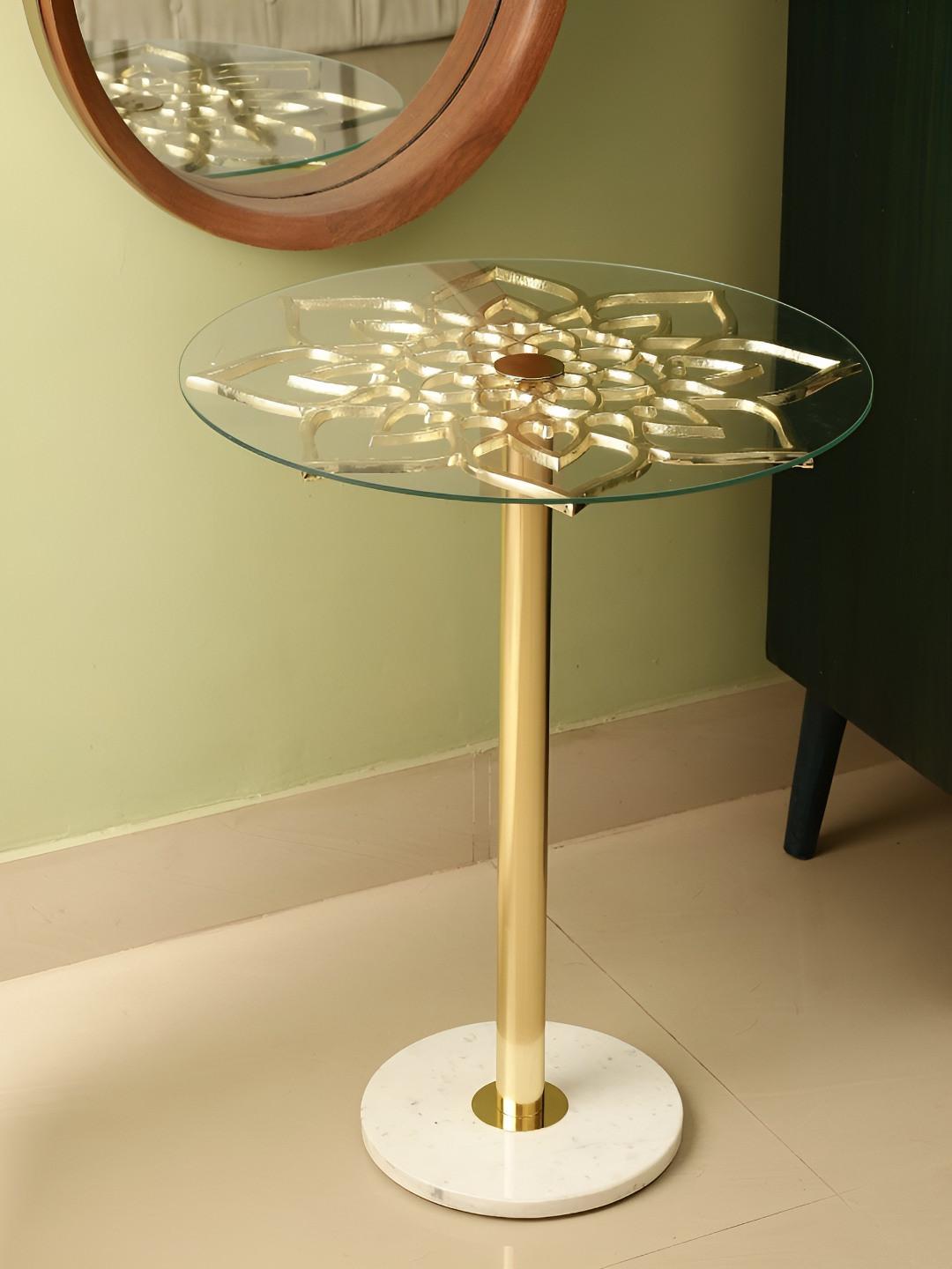 Decor de Maison Eden's Gold Toned & Transparent Flower Textured Round Side Table