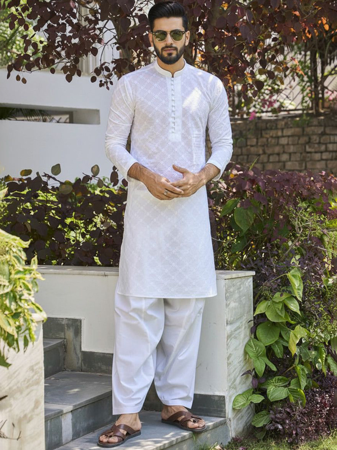 Fabshopy Men Floral Embroidered Mandarin Collar Thread Work Kurta