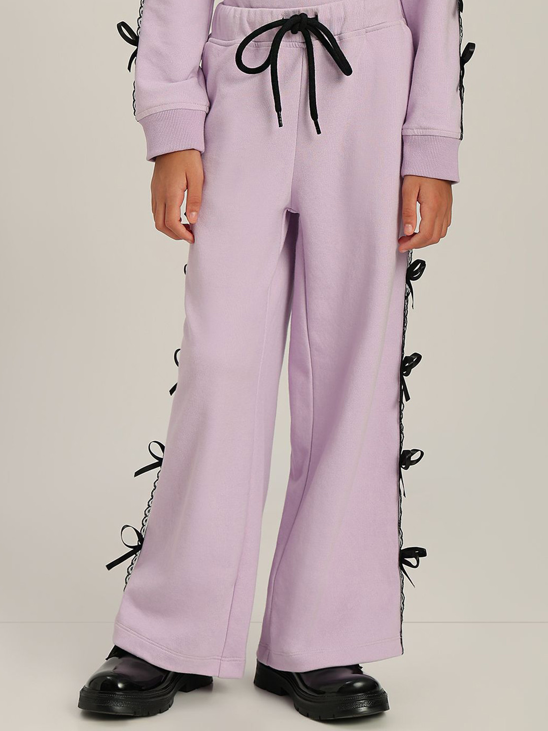 Vero Moda Girls Self Design Regular Fit Bow Track Pants