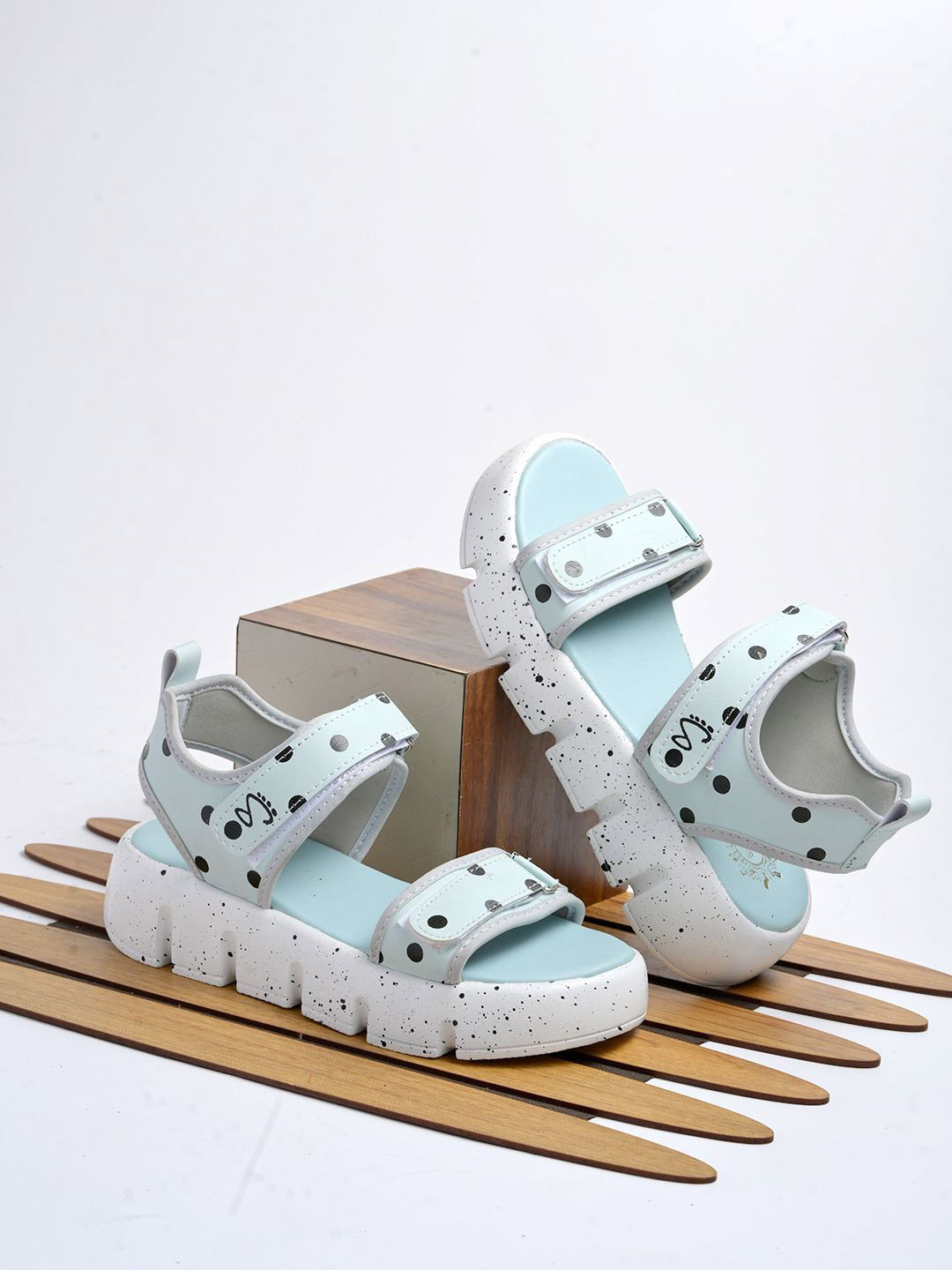 Stylestry Printed Backstrap Open Toe Flatform Sandals