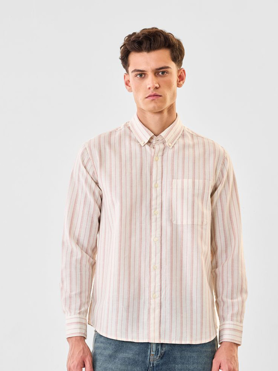 Snitch Men Regular Fit Vertical Stripes Long Sleeves Cotton Shirt With Chest Pocket