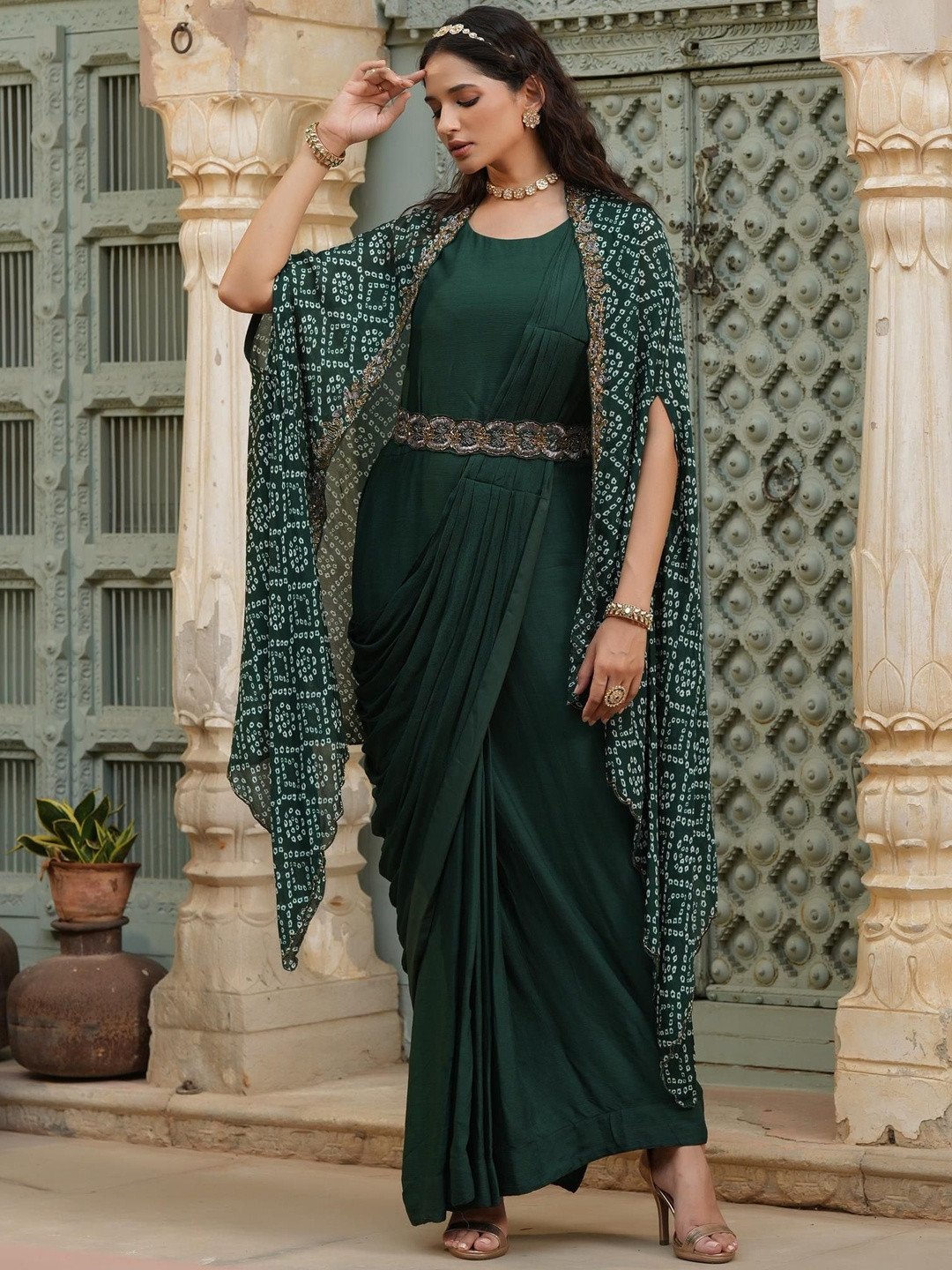 SCAKHI Women Green Chinon Silk Pre Draped Saree With Bandhani Cape & Belt