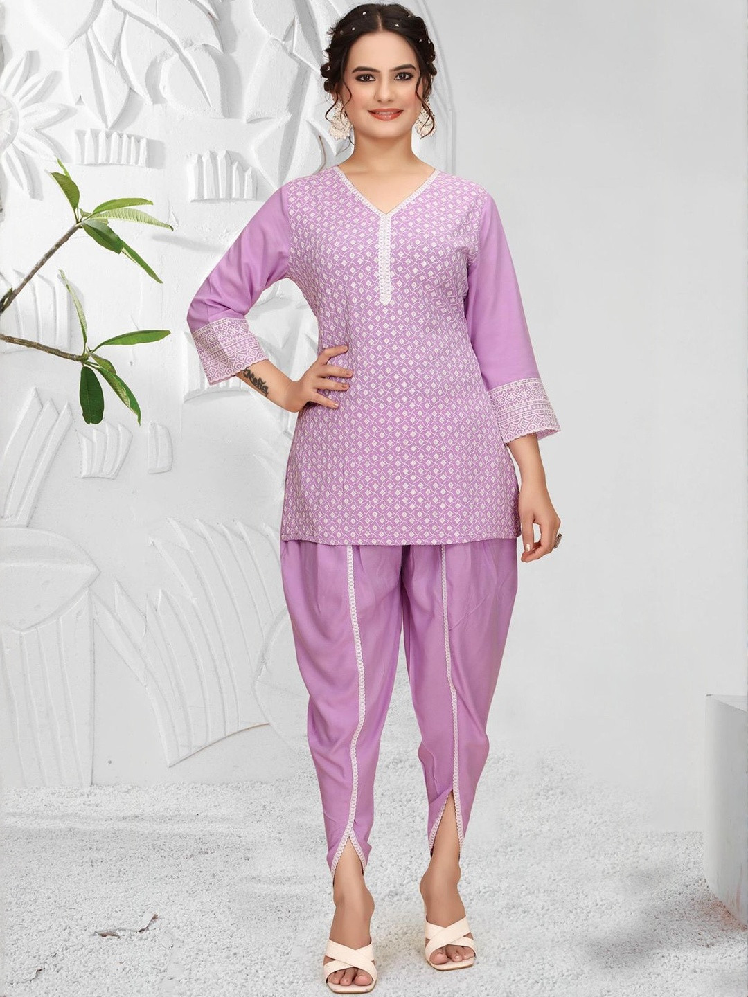 HERE&NOW Women Purple Embroidered Regular Thread Work Kurti with Dhoti Pants