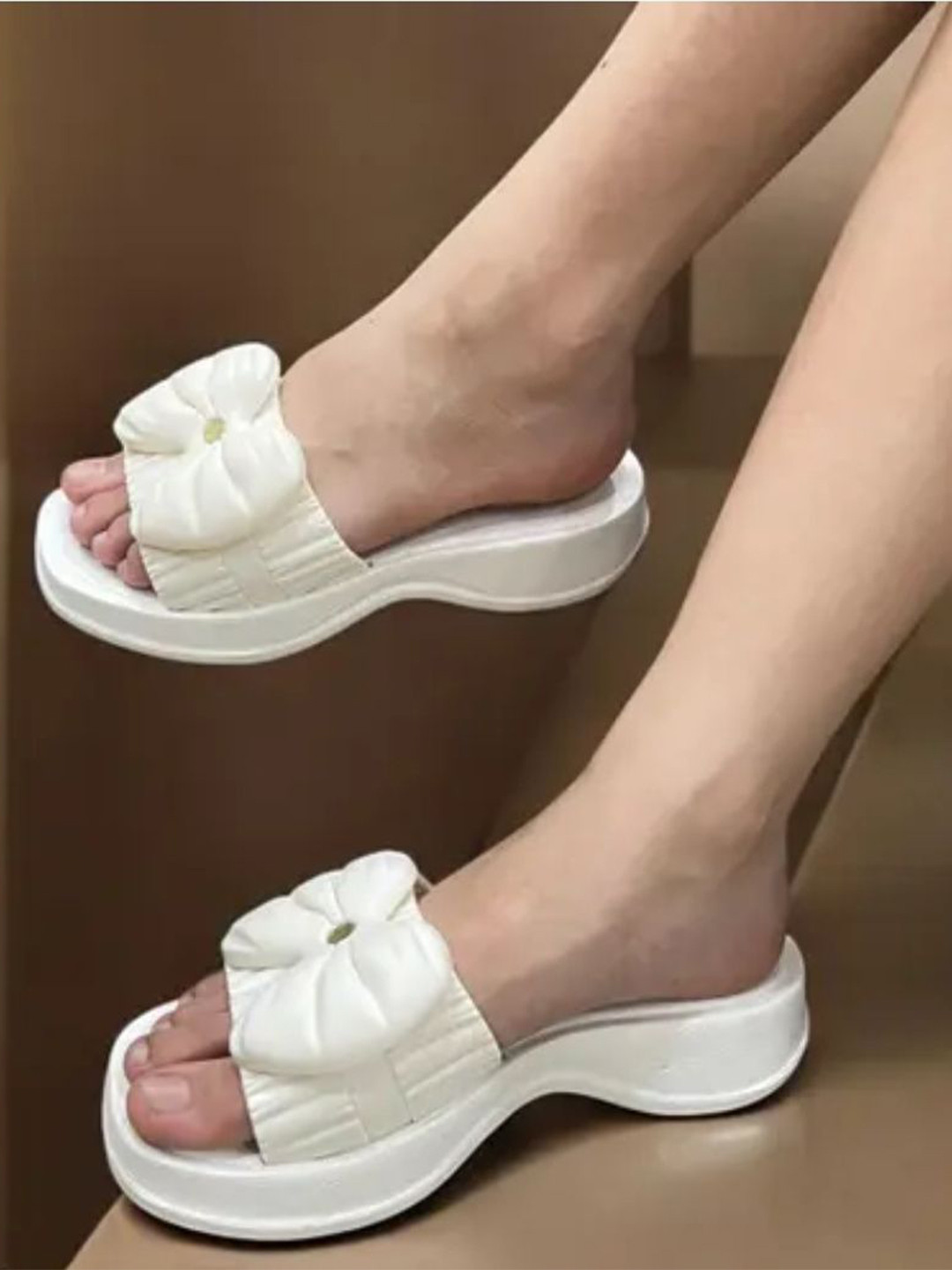 T-Rock Women Self Design Sliders