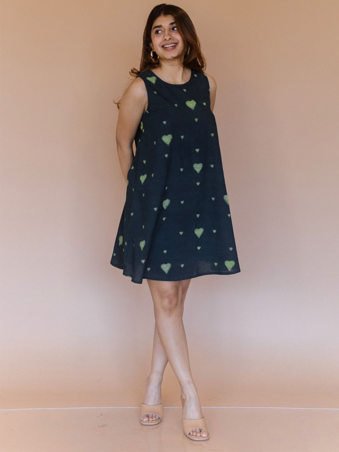 THE INDIAN ETHNIC CO Women Printed Round Neck Shift Dress