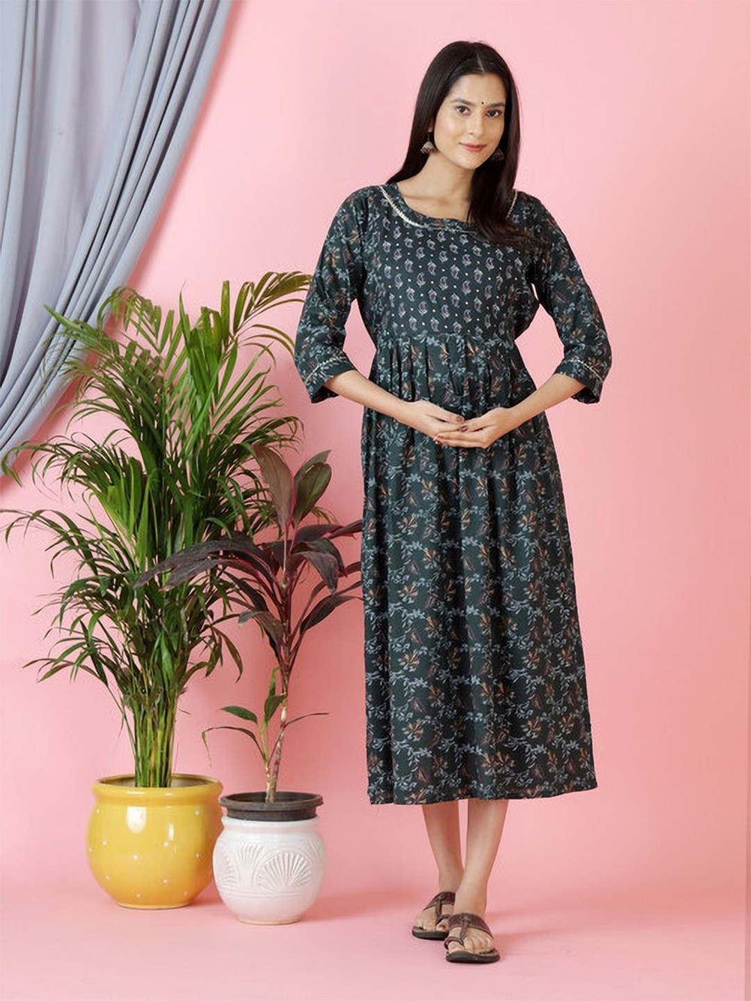 Pakiza Enterprises Women Green Floral Printed Maternity Cotton Fit & Flare Midi Dress