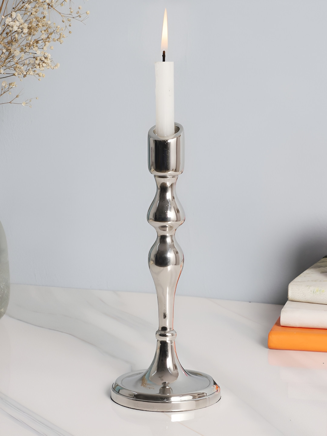 Decor de Maison Lumora Silver-Toned Nikle Candle Holder