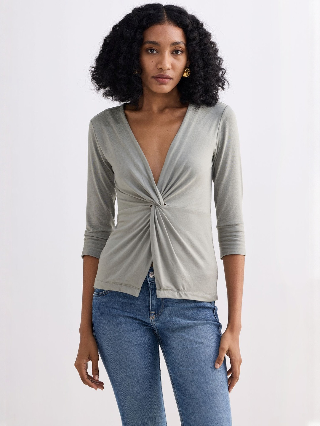 Reistor Women V-Neck Twist Front Knit Top