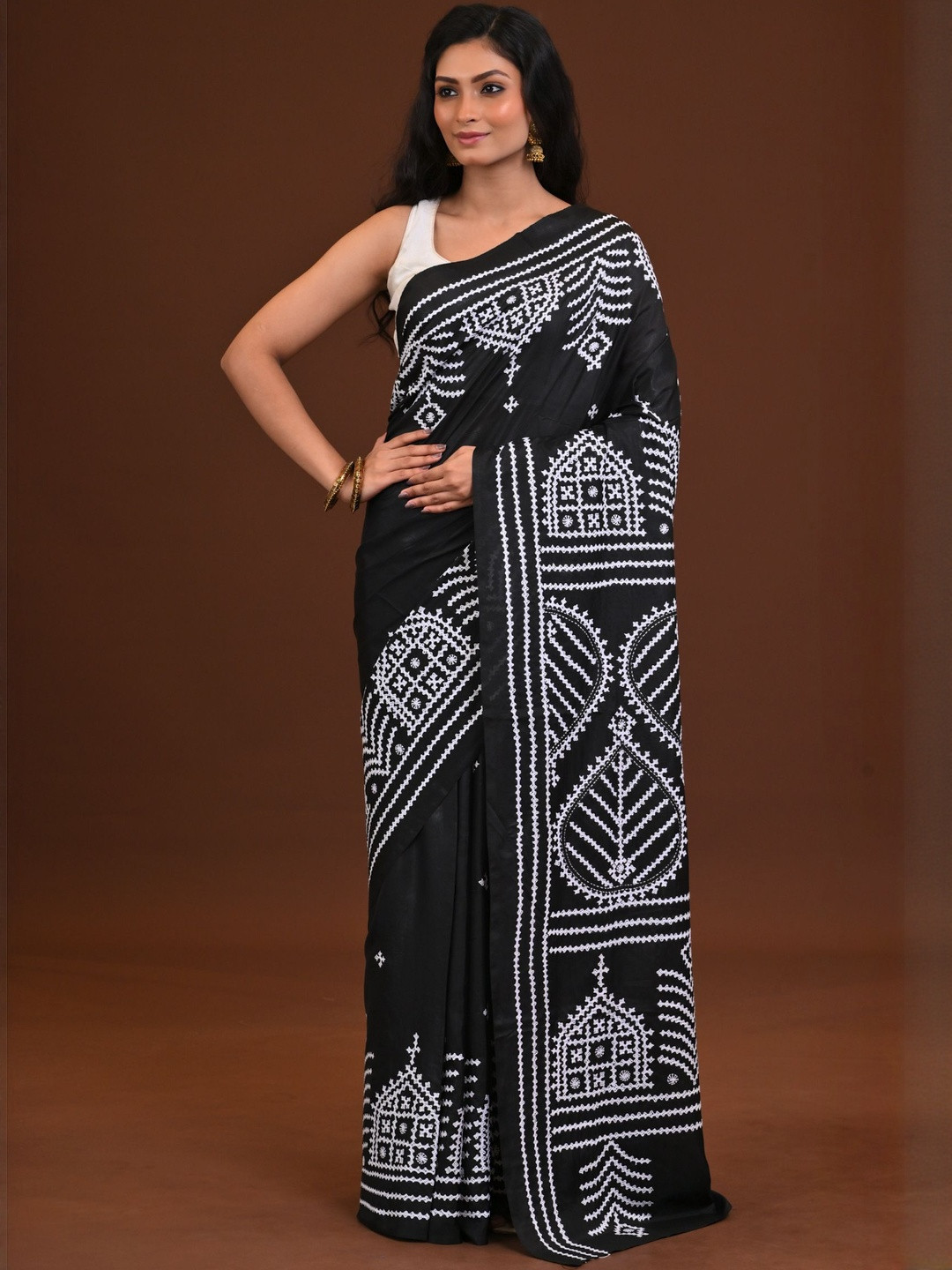 RAM SHYAM collection Ethnic Motifs Embroidered Blended Silk Kantha Saree