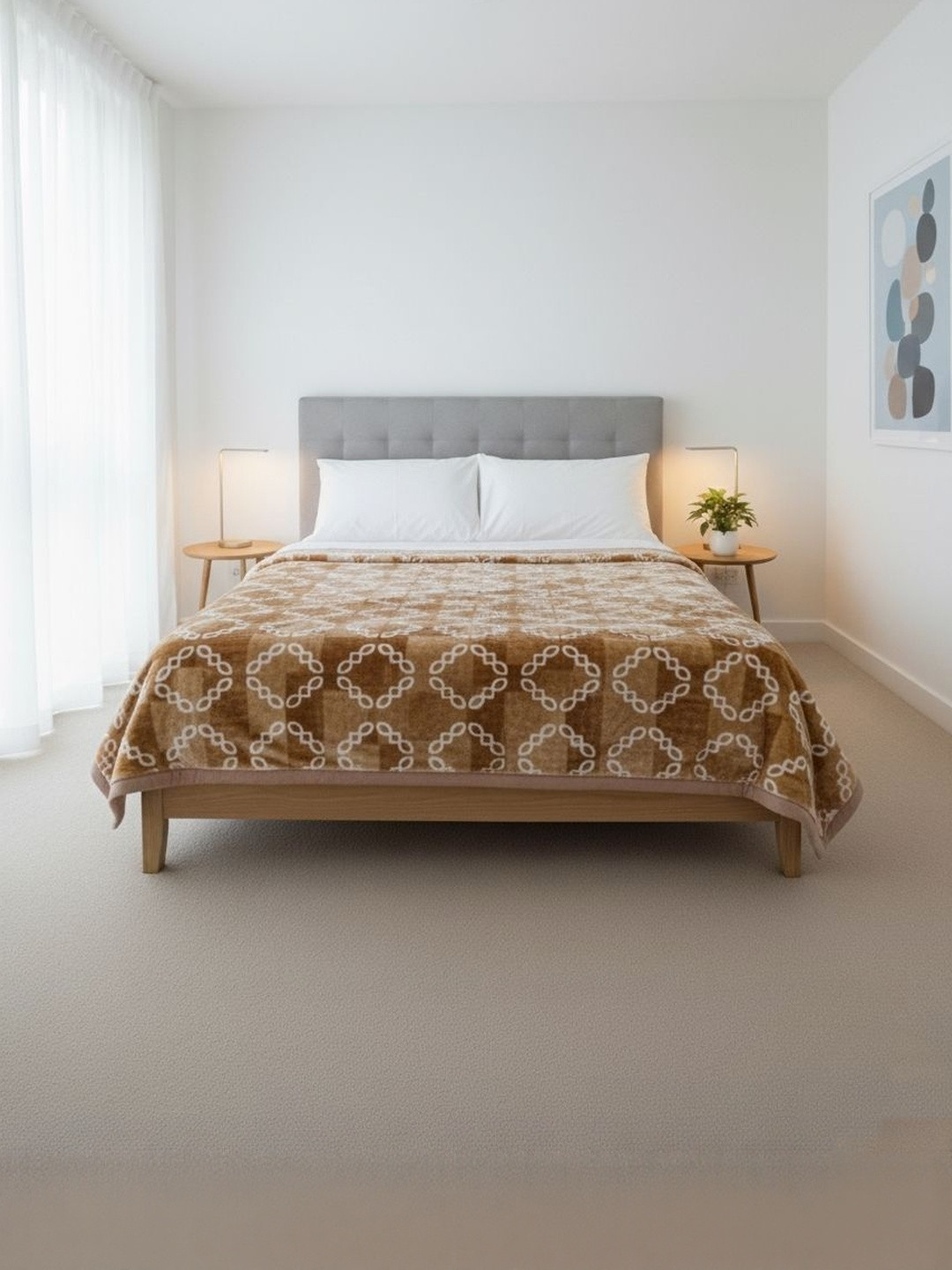 Signature Beige & White Geometric Heavy Winter 550 GSM Blanket