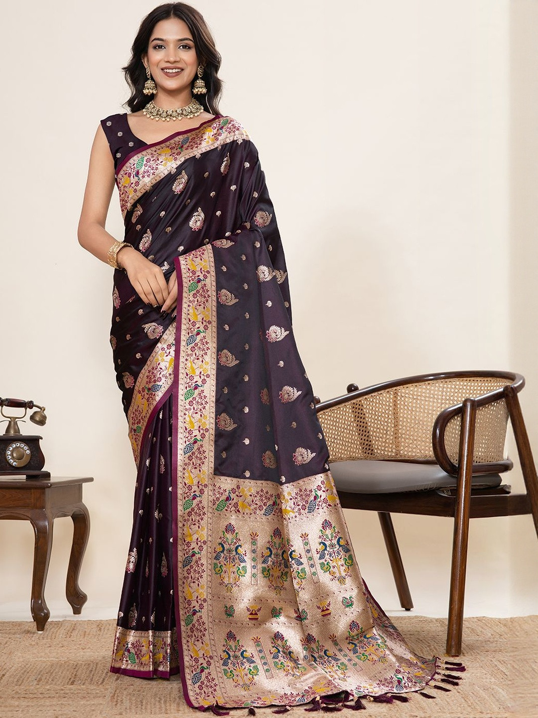 Kalaashree Ethnic Motifs Zari Silk Two Tone Paithnai Saree