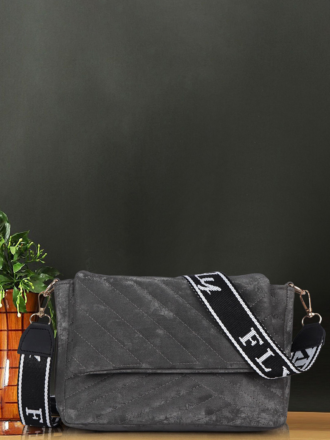 LUNA & SOL Textured Crossbody Quilted Sling Bag