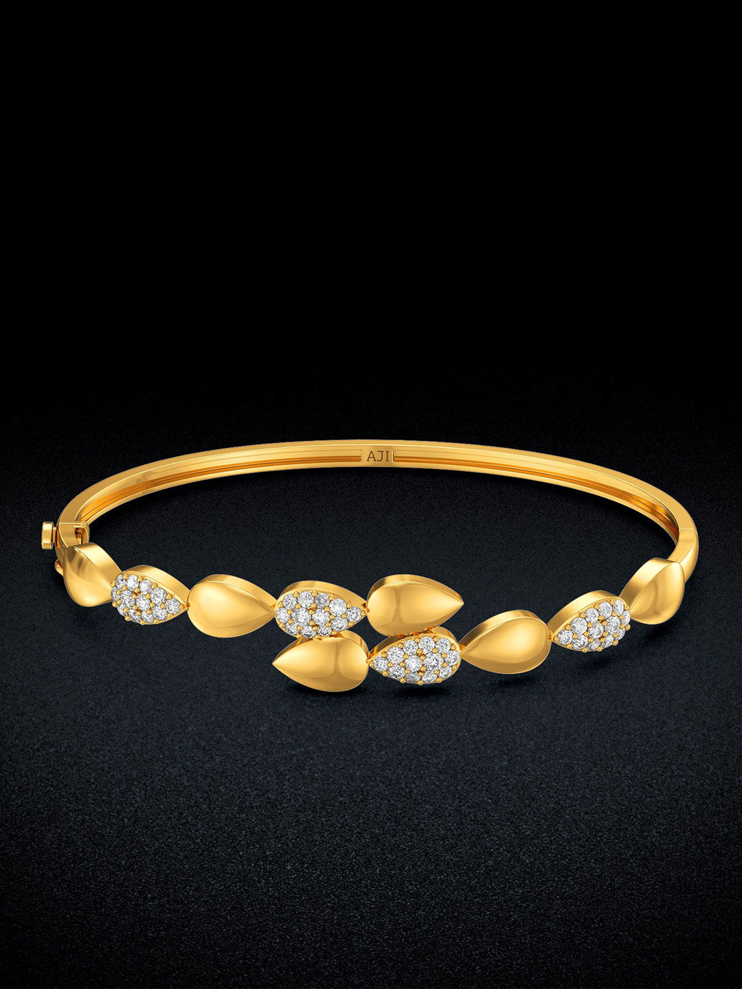 Joyalukkas Women 22KT Radiant Droplet Bangle- 14.083 gms