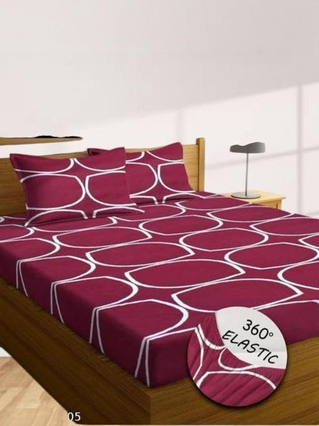 NEW TOWN Maroon & White Geometric 210 TC King Bedsheet Set