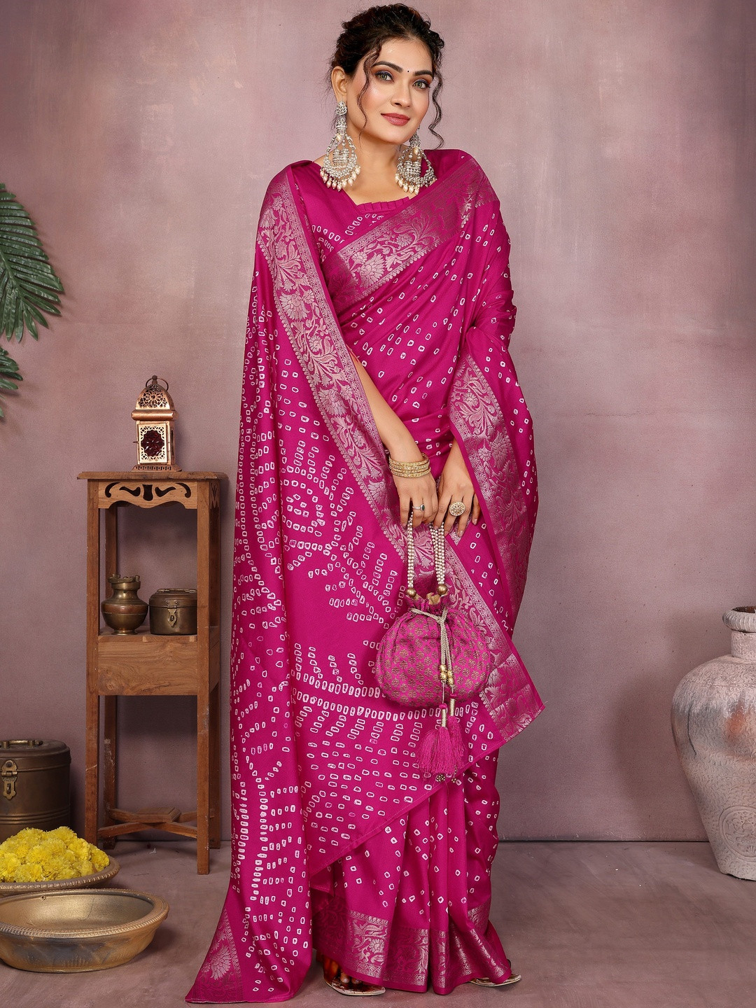 Vintro Women Bandhani Printed Woven Design Zari Border Saree