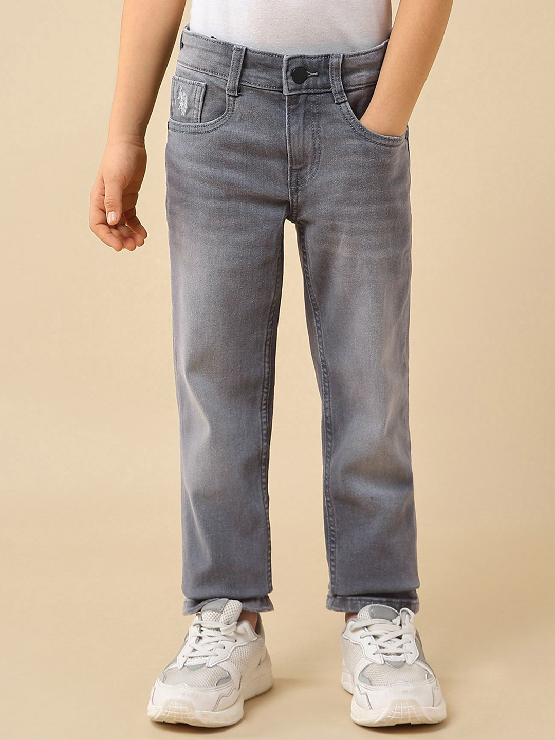 U.S. Polo Assn. Kids Boys Whiskered Slim Fit Mid-Rise Light Fade Stretchable Jeans