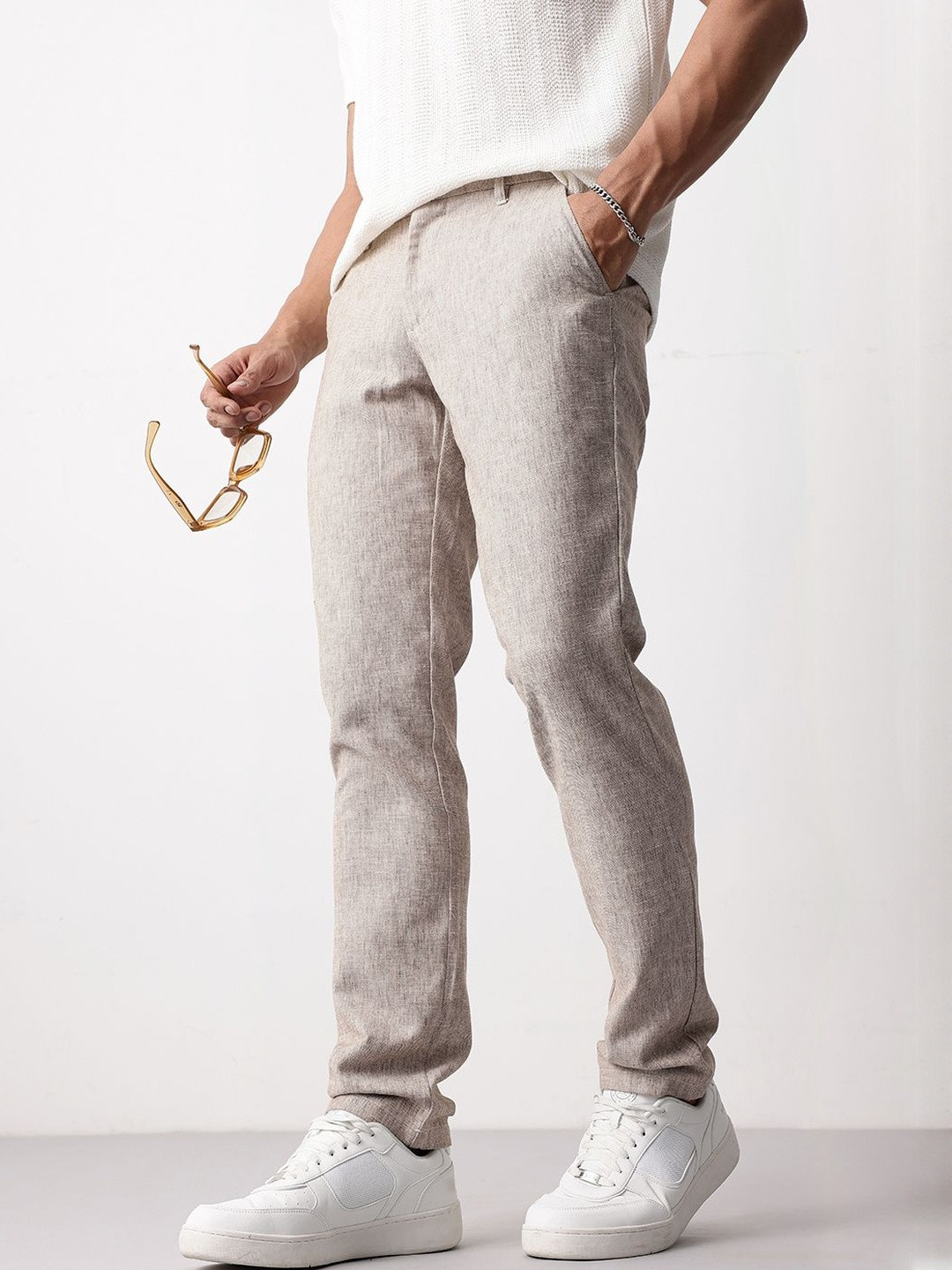 Mast & Harbour Smart Men Mid-Rise Regular Fit Plain Linen Trousers