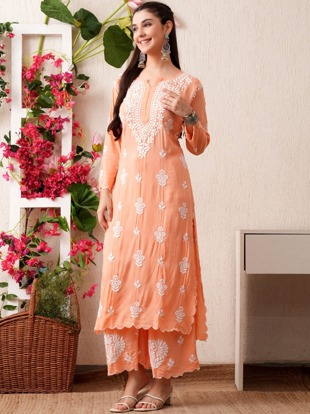 Syrish Women Hand Embroidered Chikankari Cutwork Kurta with Palazzo