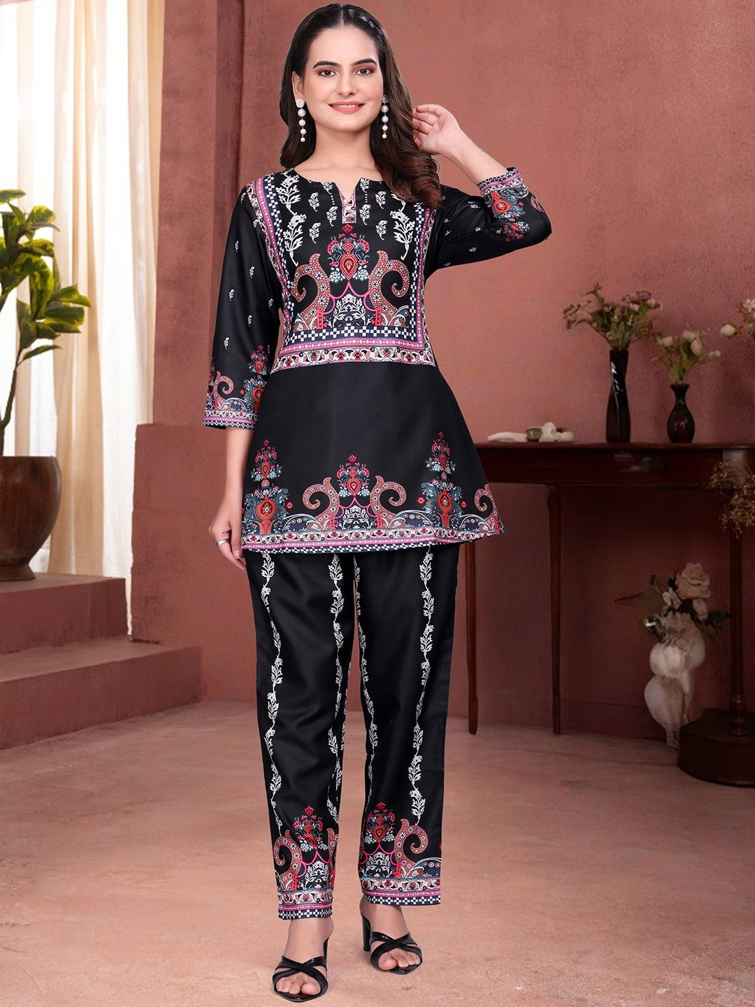 HERE&NOW Women Black Ethnic Motifs Printed Regular Silk Crepe Kurti with Trousers