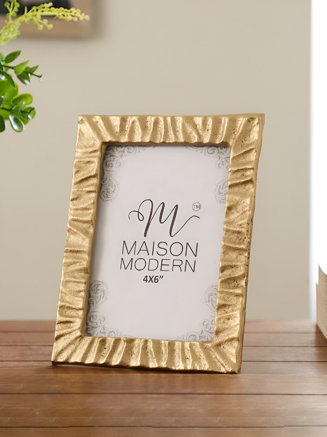 Maison Modern Gold-Toned AlumaSnap Table Photo Frames