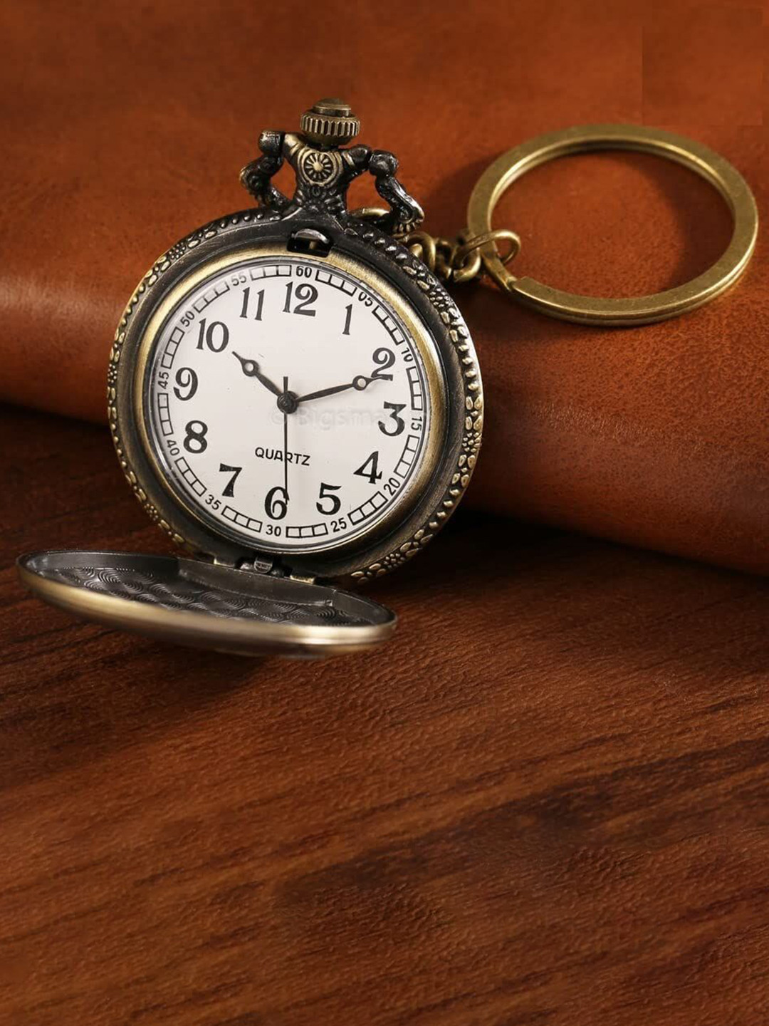 AUGEN Pocket Watch Superman Retro Vintage Key Chain