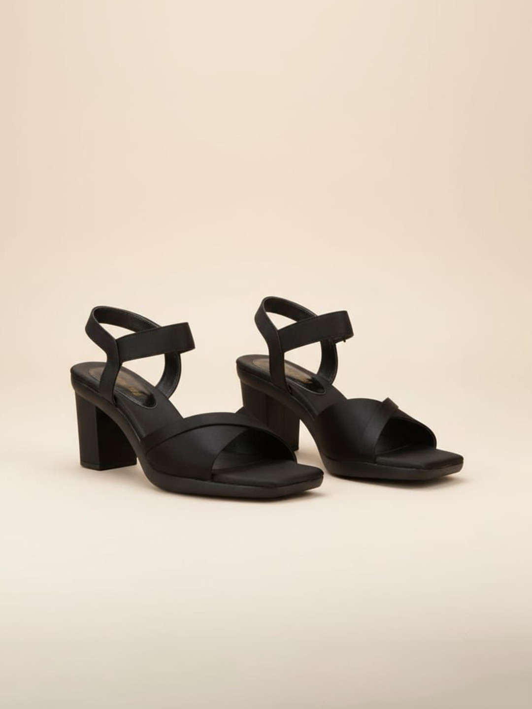 Amore Fashions Women Ankle Loop Open Toe Block Sandals